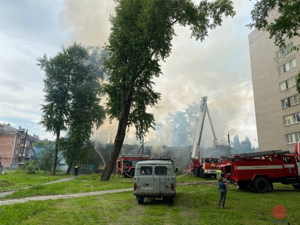 Два пожара тушат в Северодвинске